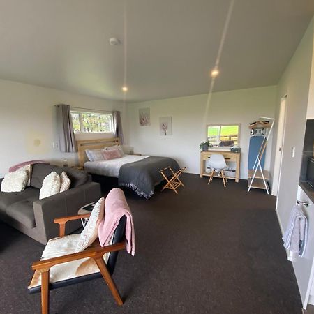 Aratahi Cottages Carterton Номер фото